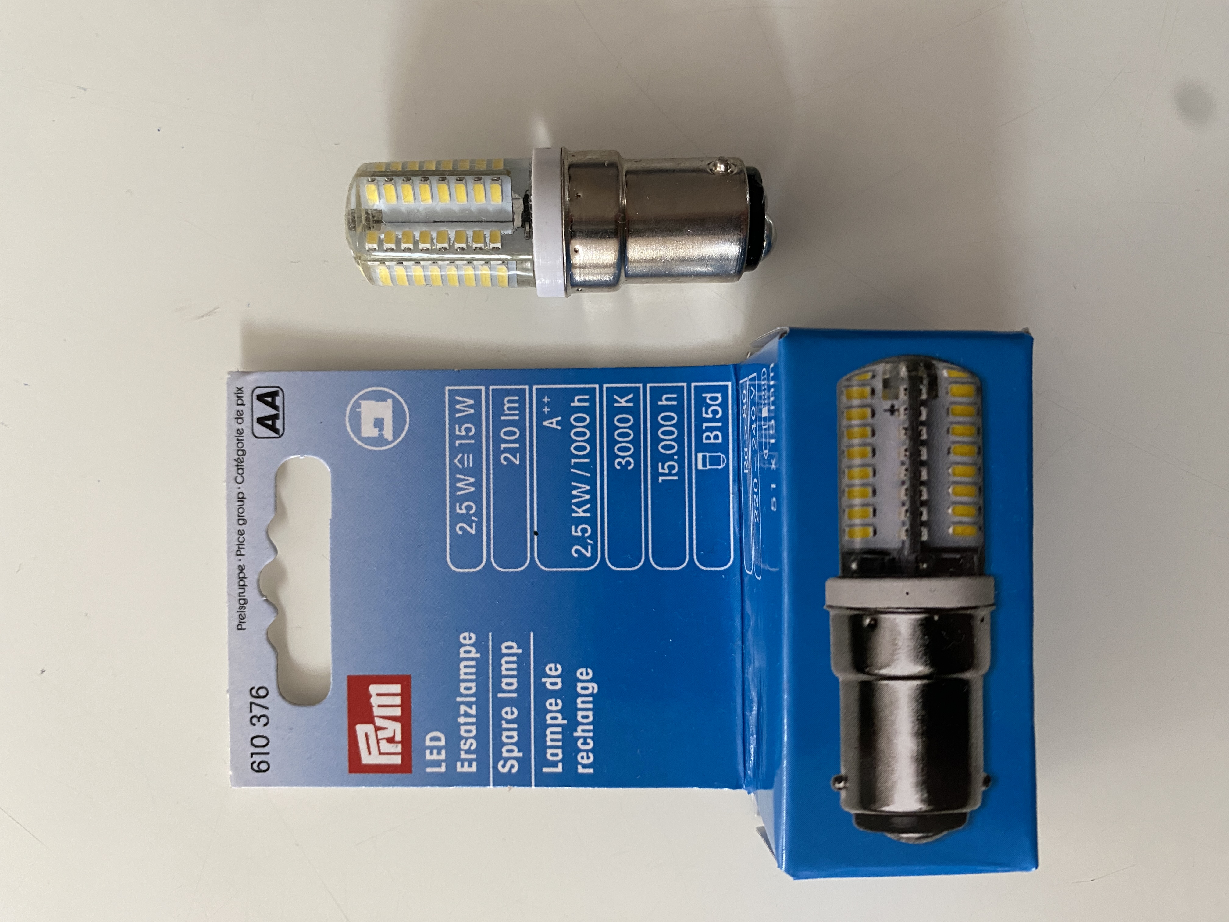 žárovka LED do šicích strojů - bajonet