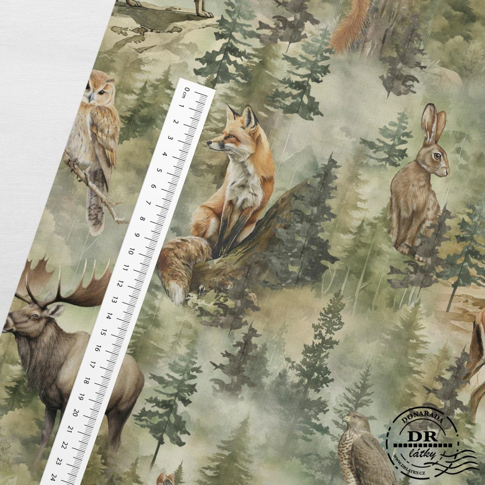 ÚPLET ZVĚŘ V LESE ZELENÁ