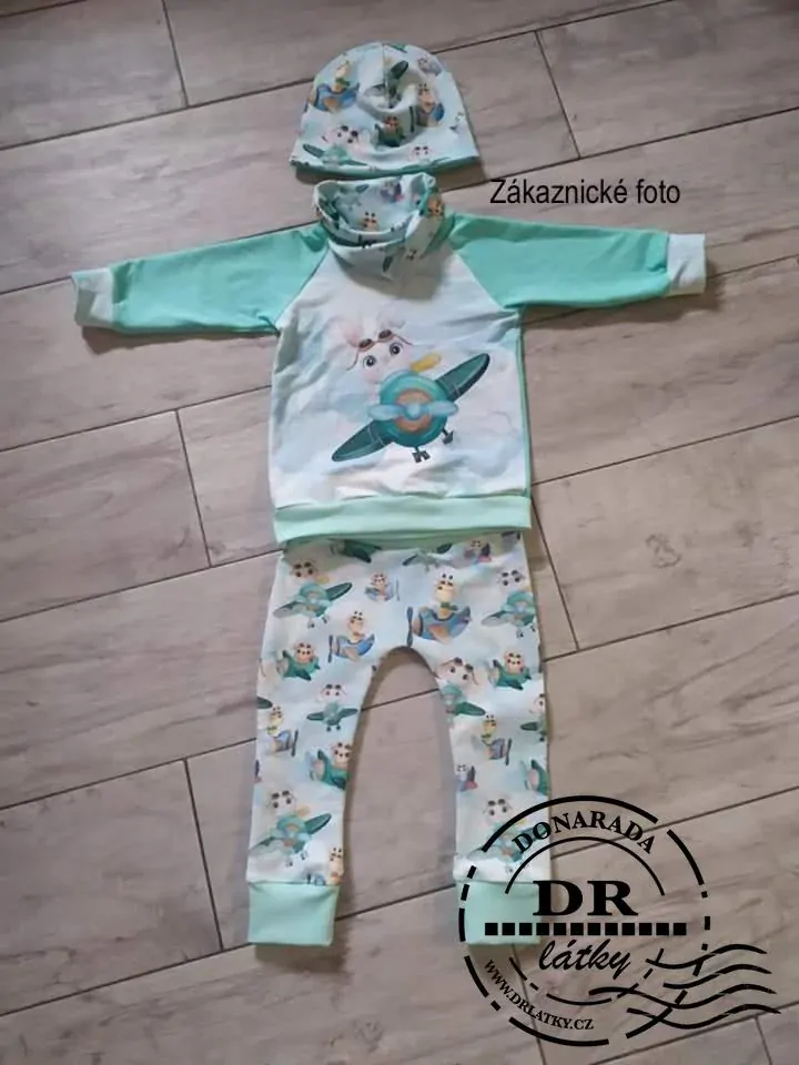 PANEL ZAJÍČEK PILOT