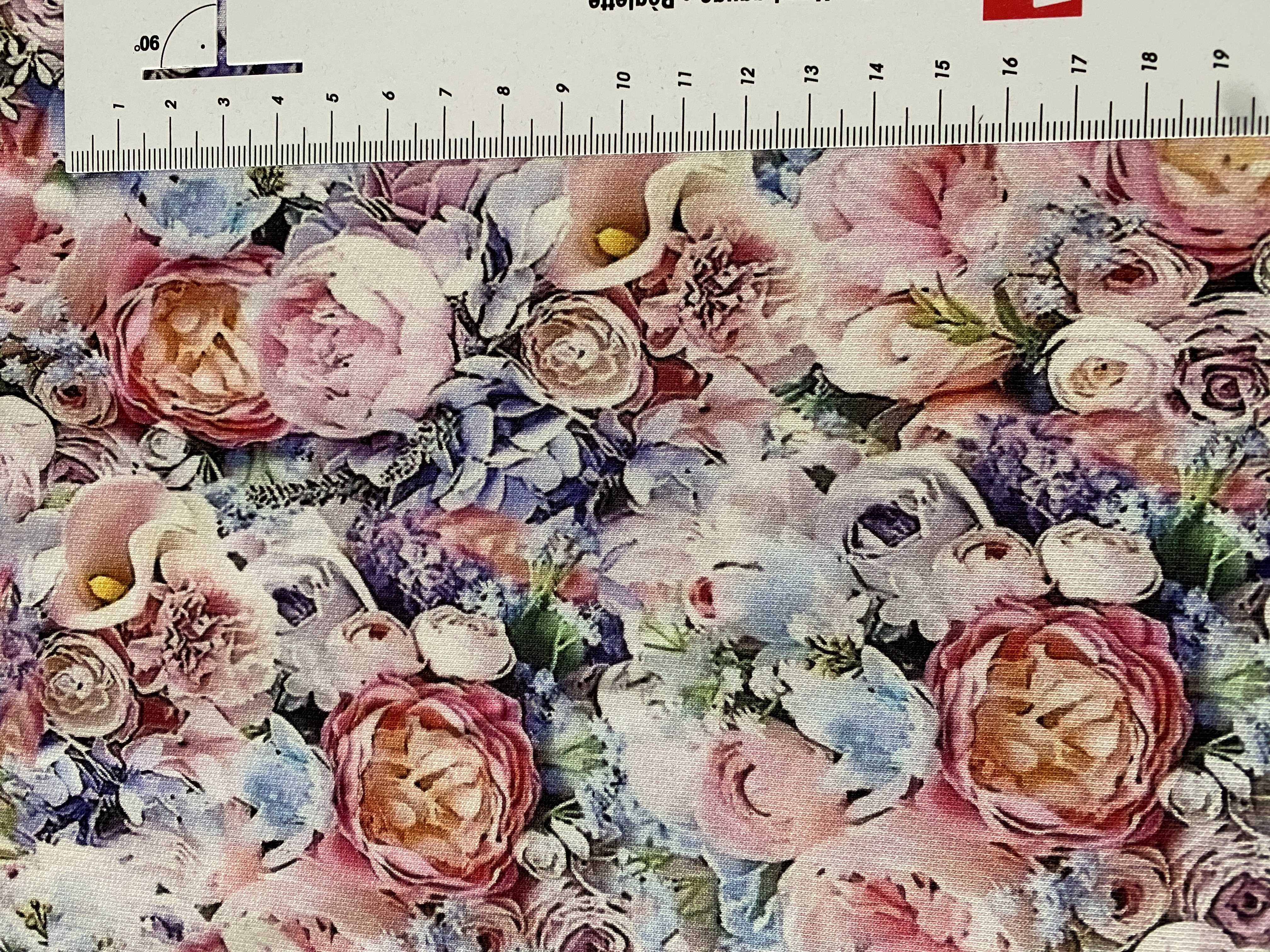 TEPLÁKOVINA RUŽOVÉ KYTICE